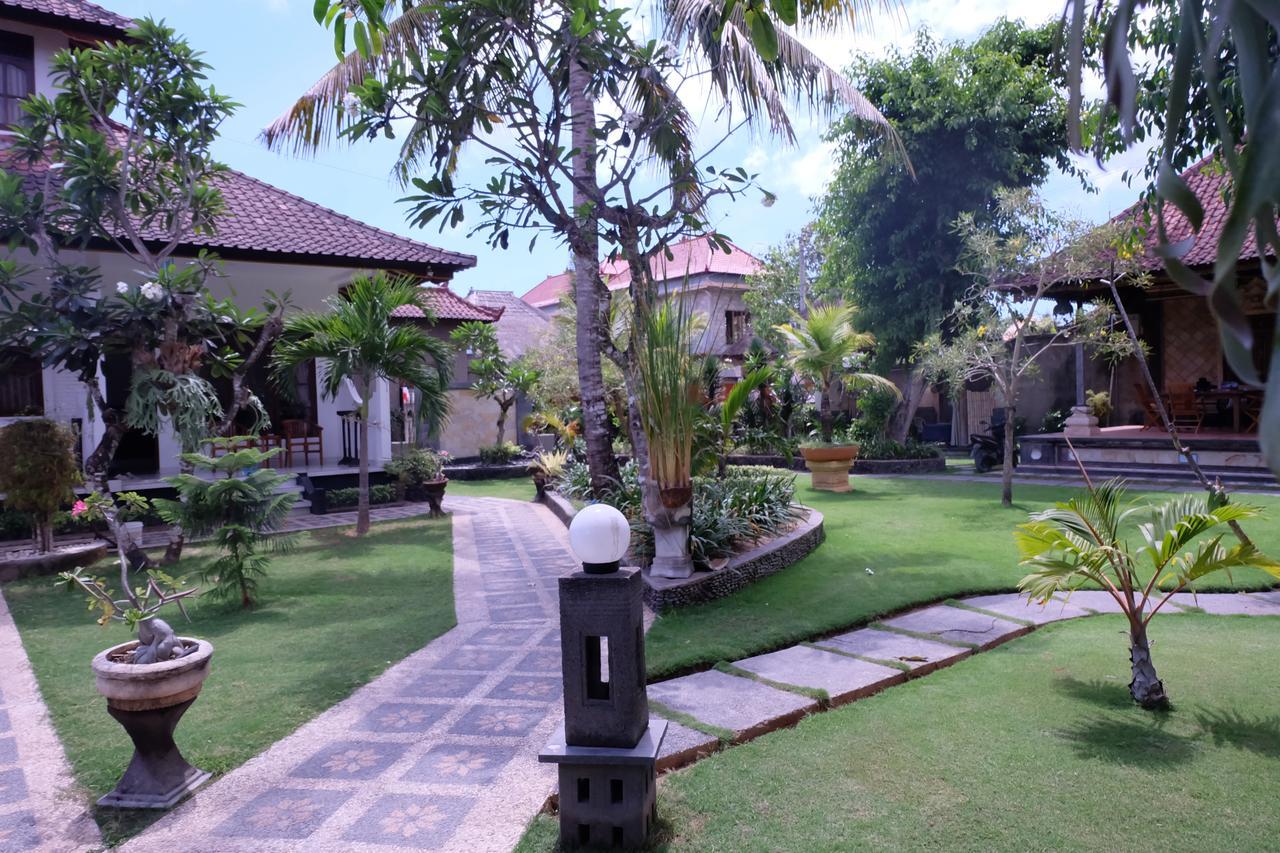 Puri Nusa Beach Hotel Lembongan Kültér fotó