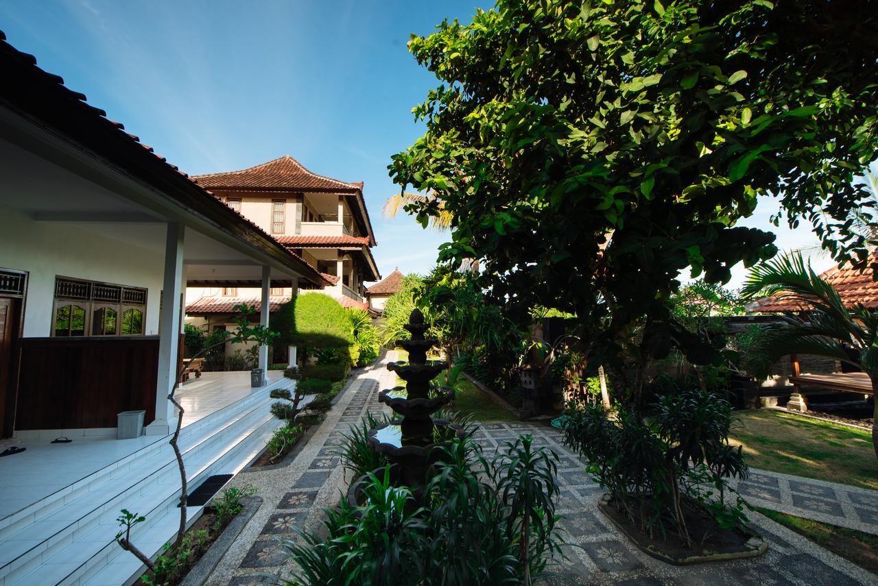 Puri Nusa Beach Hotel Lembongan Kültér fotó