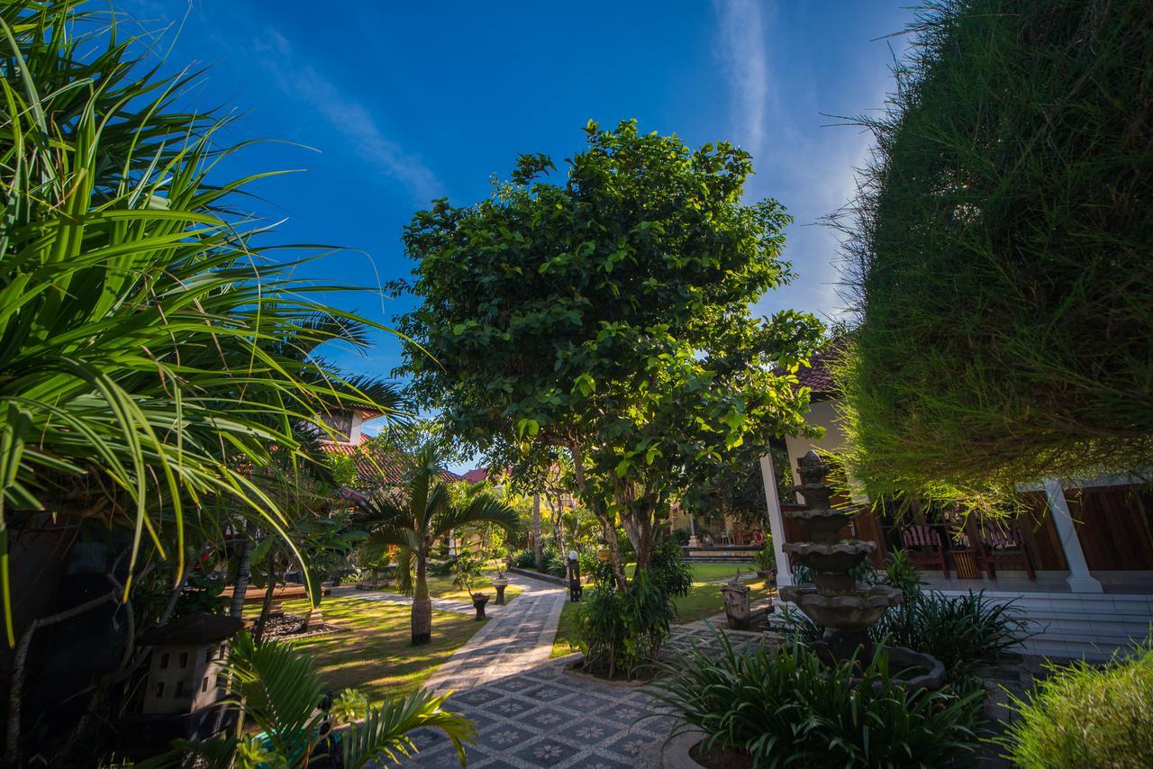 Puri Nusa Beach Hotel Lembongan Kültér fotó